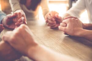 How To Set Up A Holiday Emotional Support Network